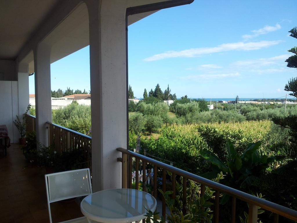 B&B La Casa Di Angelica Roseto Degli Abruzzi Exteriör bild